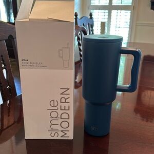 New Simple Modern Blue 40 oz Trek Tumbler